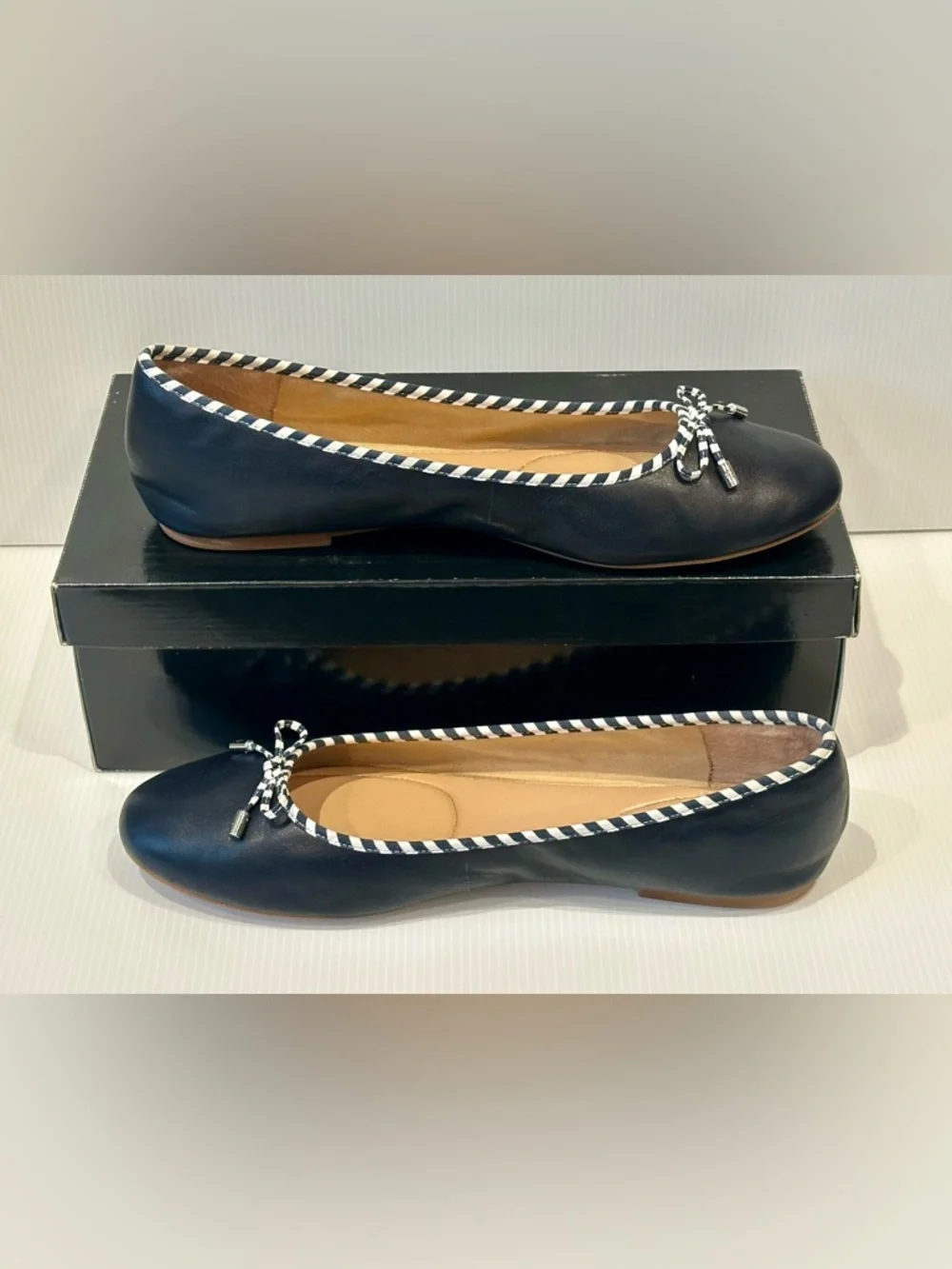 Ralph Lauren Jayna Flats in Navy Stripe-EUC! - Picture 3 of 8